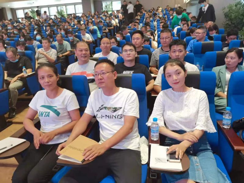 公司黨員代表聆聽全市建設(shè)行業(yè)黨史學(xué)習(xí)教育思政課